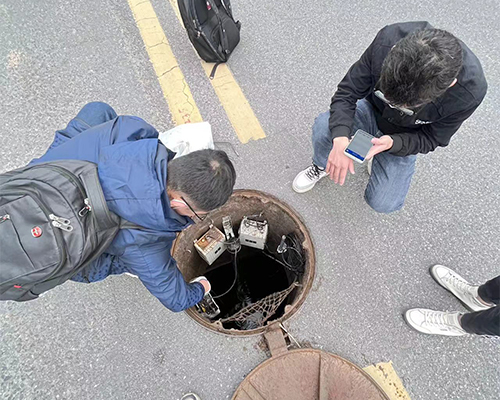 低功耗窨井液位計